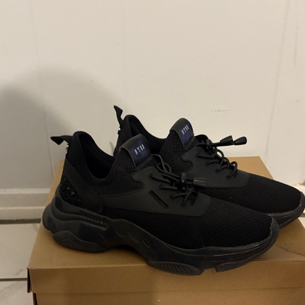 Steve Madden Black Sneakers